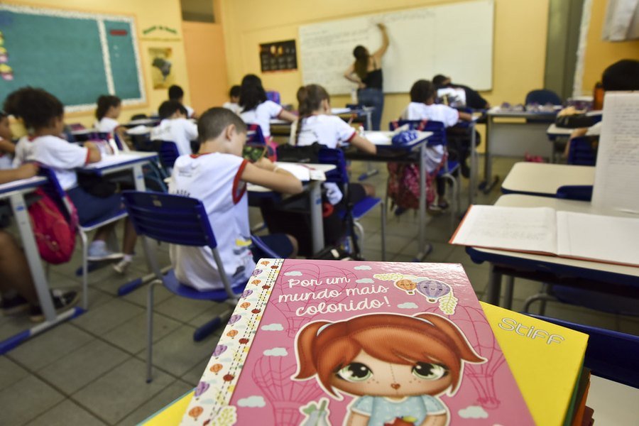 A avaliação alcançou 5,9 milhões de estudantes em 73,7 mil escolas — a maior da história do Saeb.